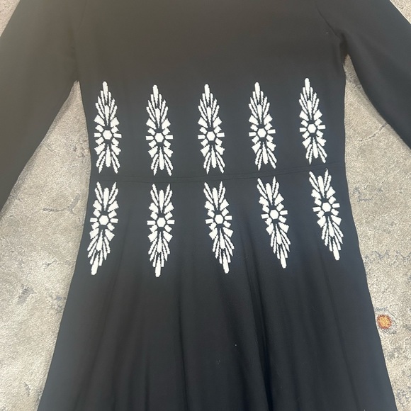 Eliza J Black and White Fit and Flare Cocktail Dress - Picture 7 of 9